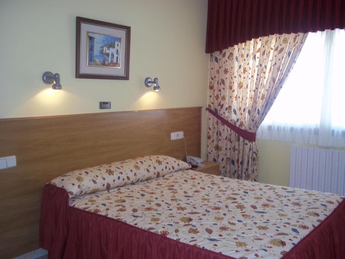 Hotel Suiza Arzúa Værelse billede